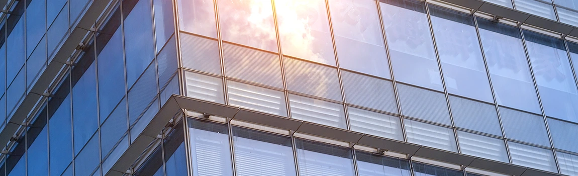 UV-Resistant Glass Experts in Egypt Lake-Leto, FL